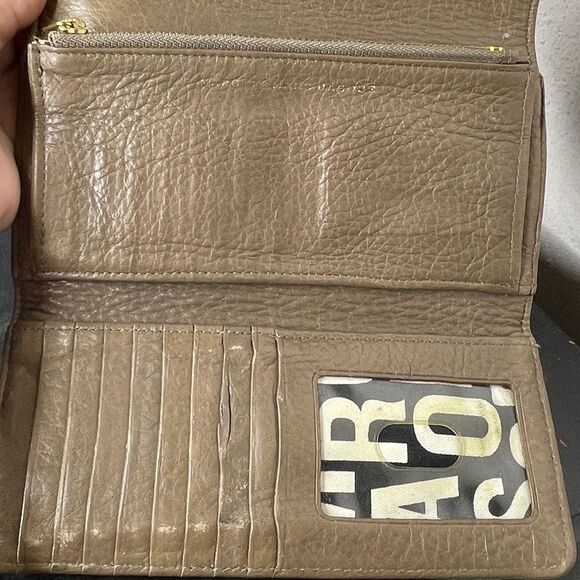 Marc by Marc Jacobs Wallet - Picture 7 of 8